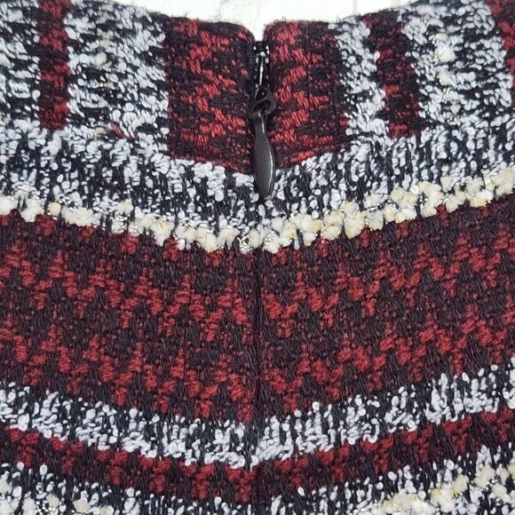 BCBGeneration Women's Size 4 Maroon Striped Jacquard Tweed High Rise Zip Shorts - Picture 4 of 10